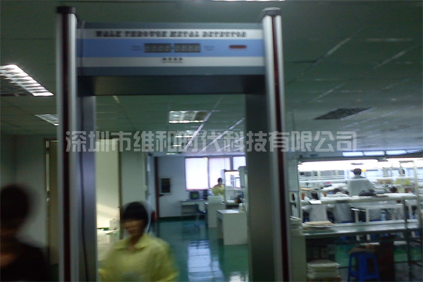 深圳愛可信科技手機(jī)廠采購4臺(tái)SD-200S金屬安檢門[圖文]