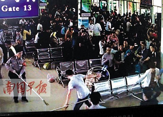 行李安檢機掃描遭遇持刀男  事發(fā)江南客運站[圖]