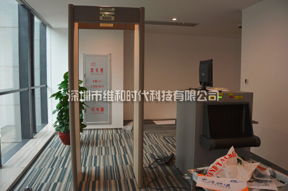 銀行大樓使用GARRETT CS5000金屬安檢門(mén)的3大原因