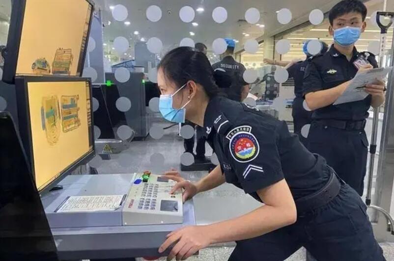 機(jī)場(chǎng)安檢門通道中害怕泄露隱私嗎?不用擔(dān)心-10.jpg 機(jī)場(chǎng)安檢門通道中害怕泄露隱私嗎?不用擔(dān)心-10.jpg